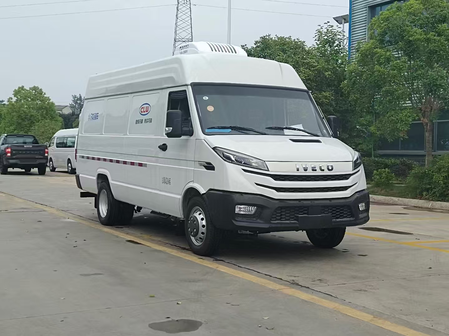 依維柯長軸國六冷藏車