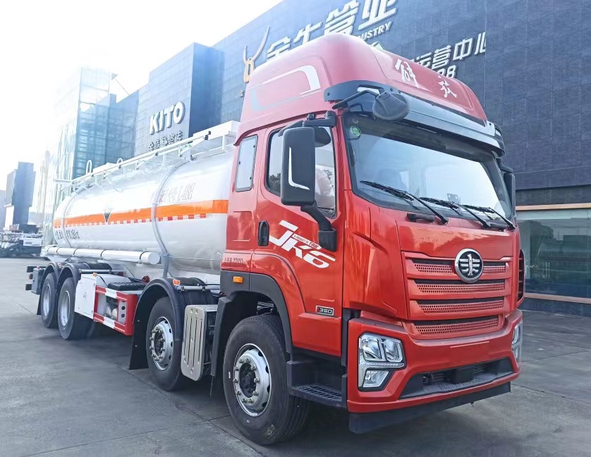 解放JK6前四后八國(guó)六腐蝕品罐式車