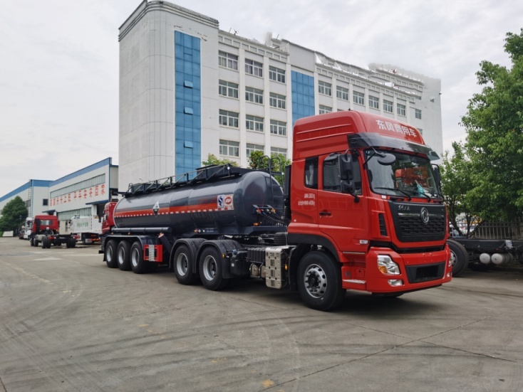 拉硫酸專用腐蝕品半掛車