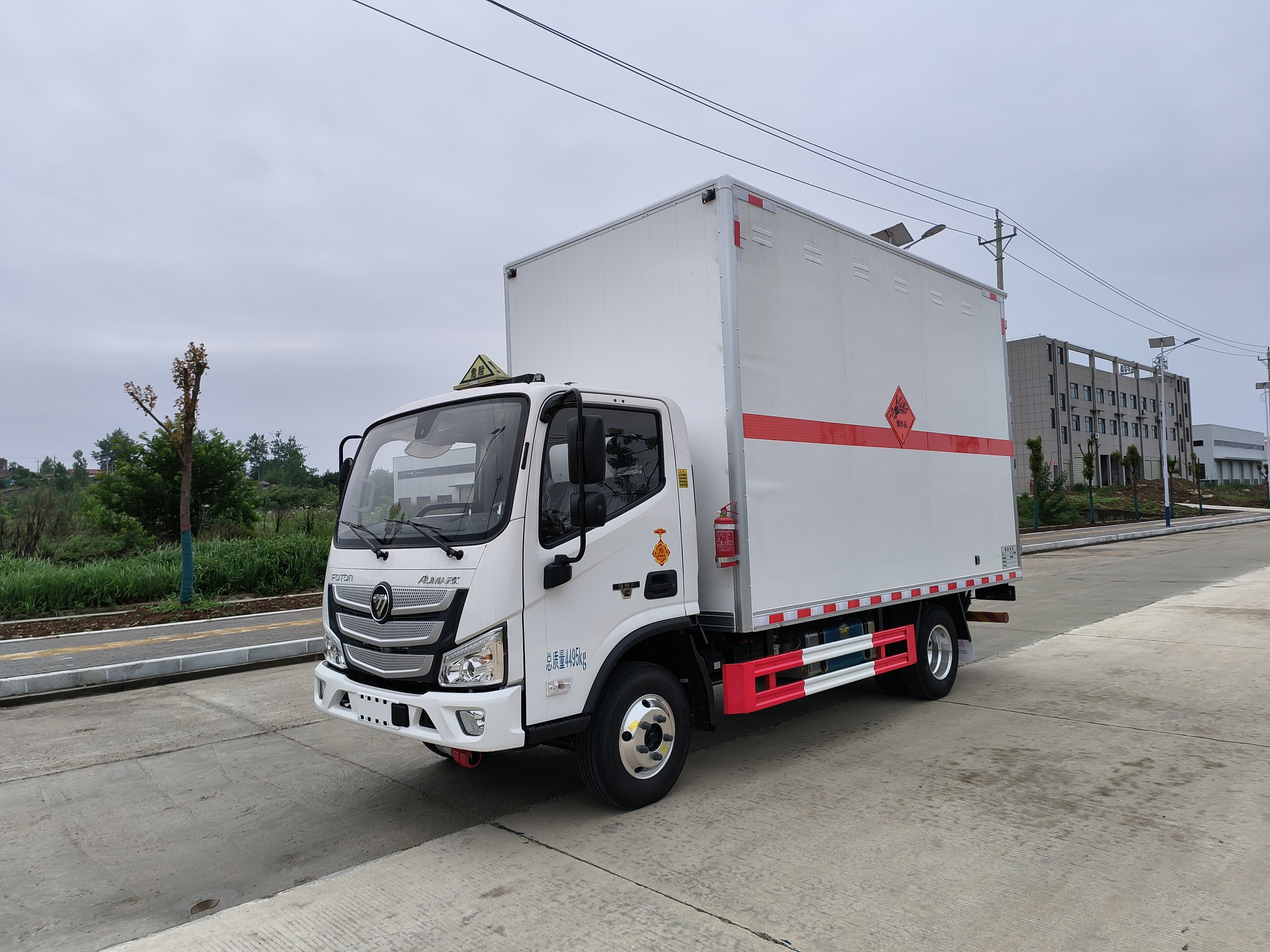 福田歐馬可國六藍牌危險品車