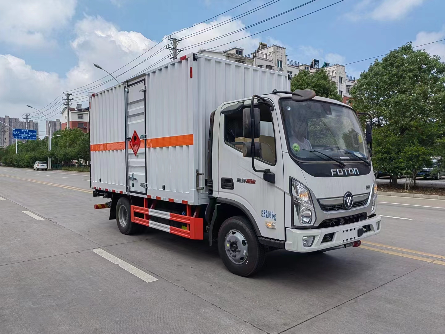 福田奧鈴捷運國六藍牌瓦楞板易燃氣體廂式車