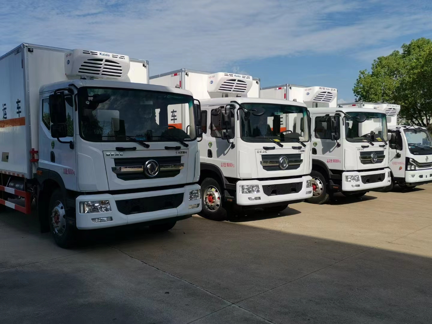 東風國六醫療廢物轉運車批量發車