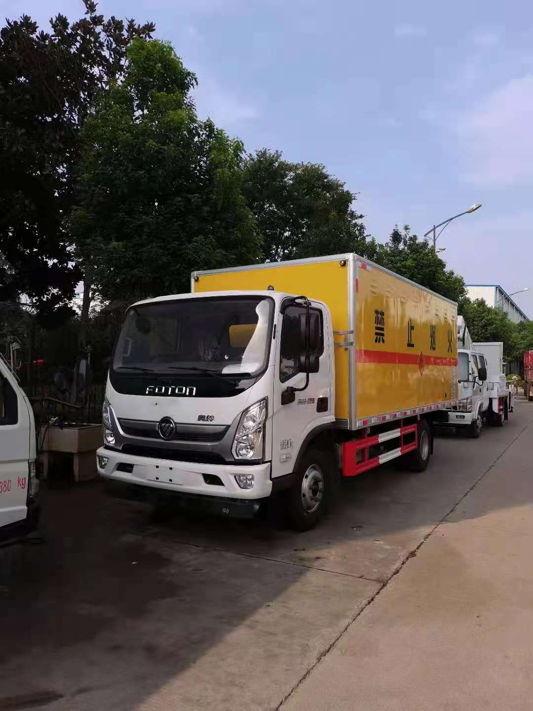 福田歐馬可國(guó)六5.15米國(guó)六氣體廂式運(yùn)輸車