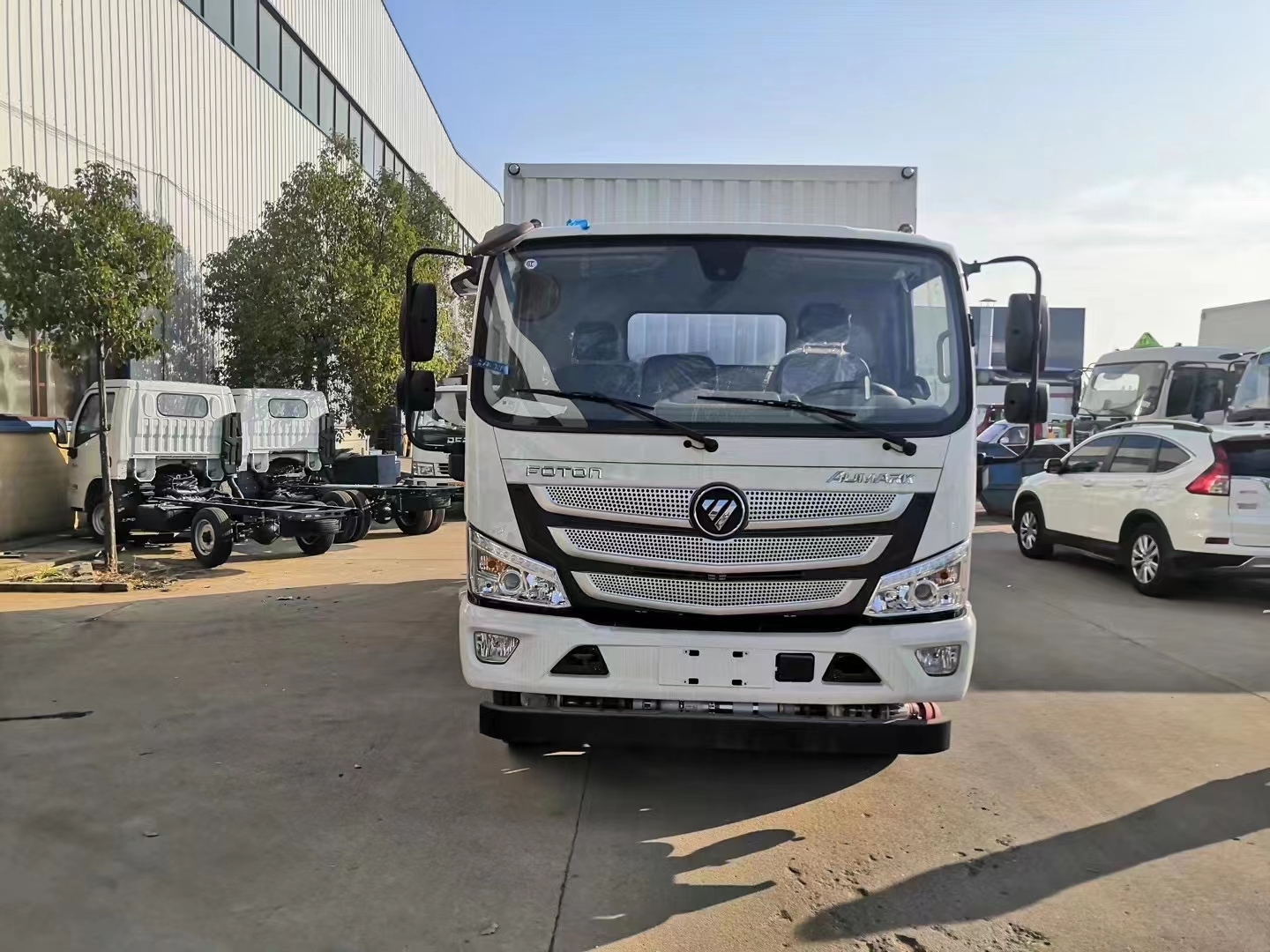 福田歐馬可S3排半4米8瓦楞板國(guó)六危險(xiǎn)品車（高清圖片）