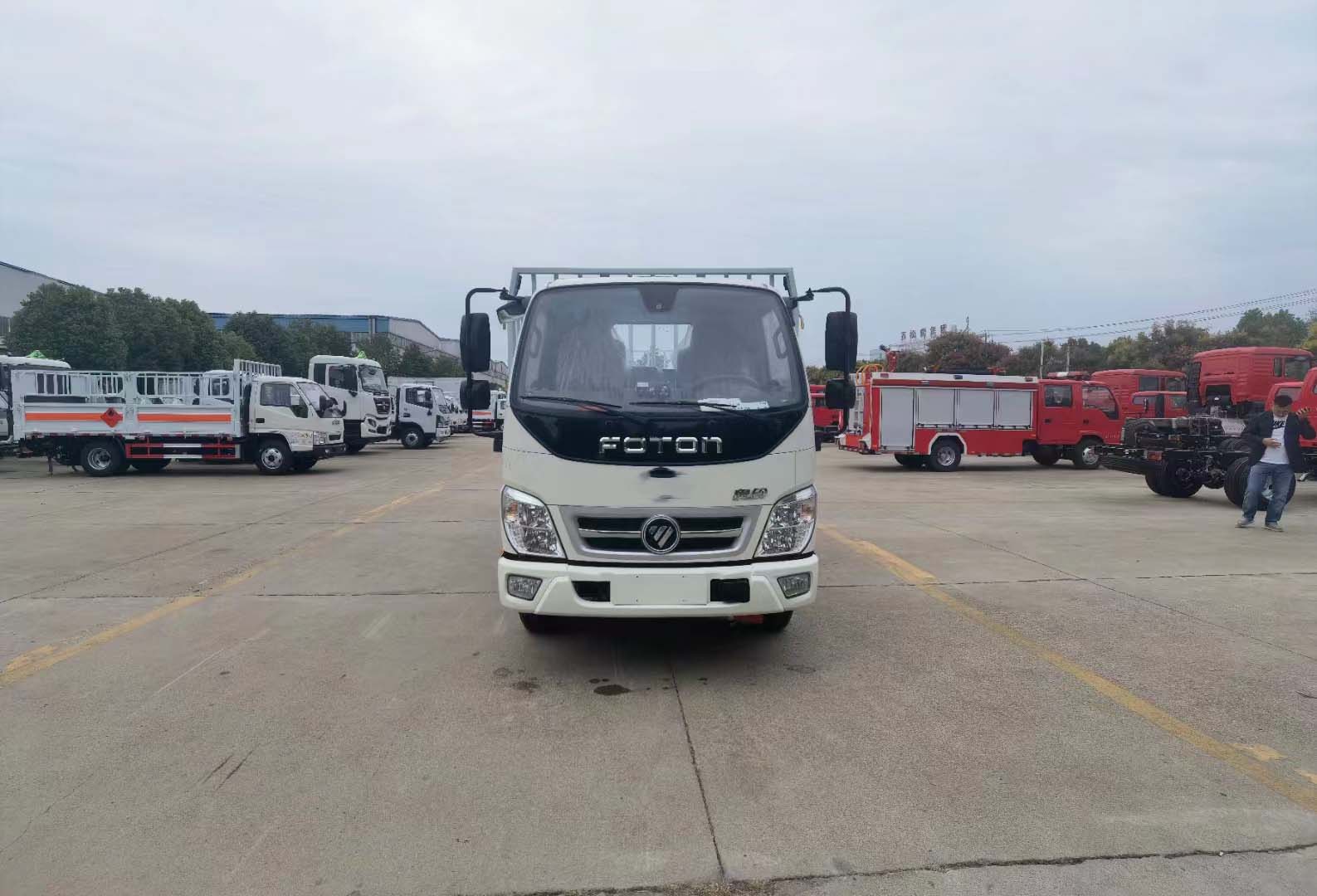 福田奧鈴符合新規額載1.8噸藍牌氣瓶車