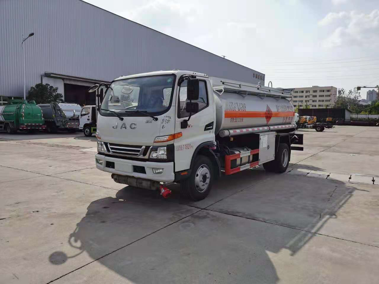 江淮駿鈴8噸加油車優勢