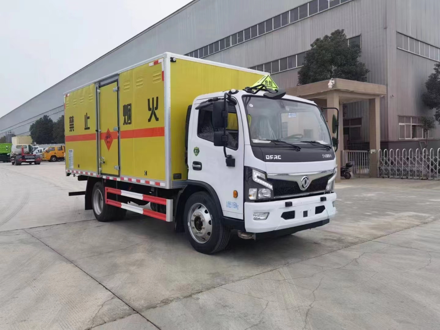 東風(fēng)大福瑞卡國(guó)六民爆物品運(yùn)輸車