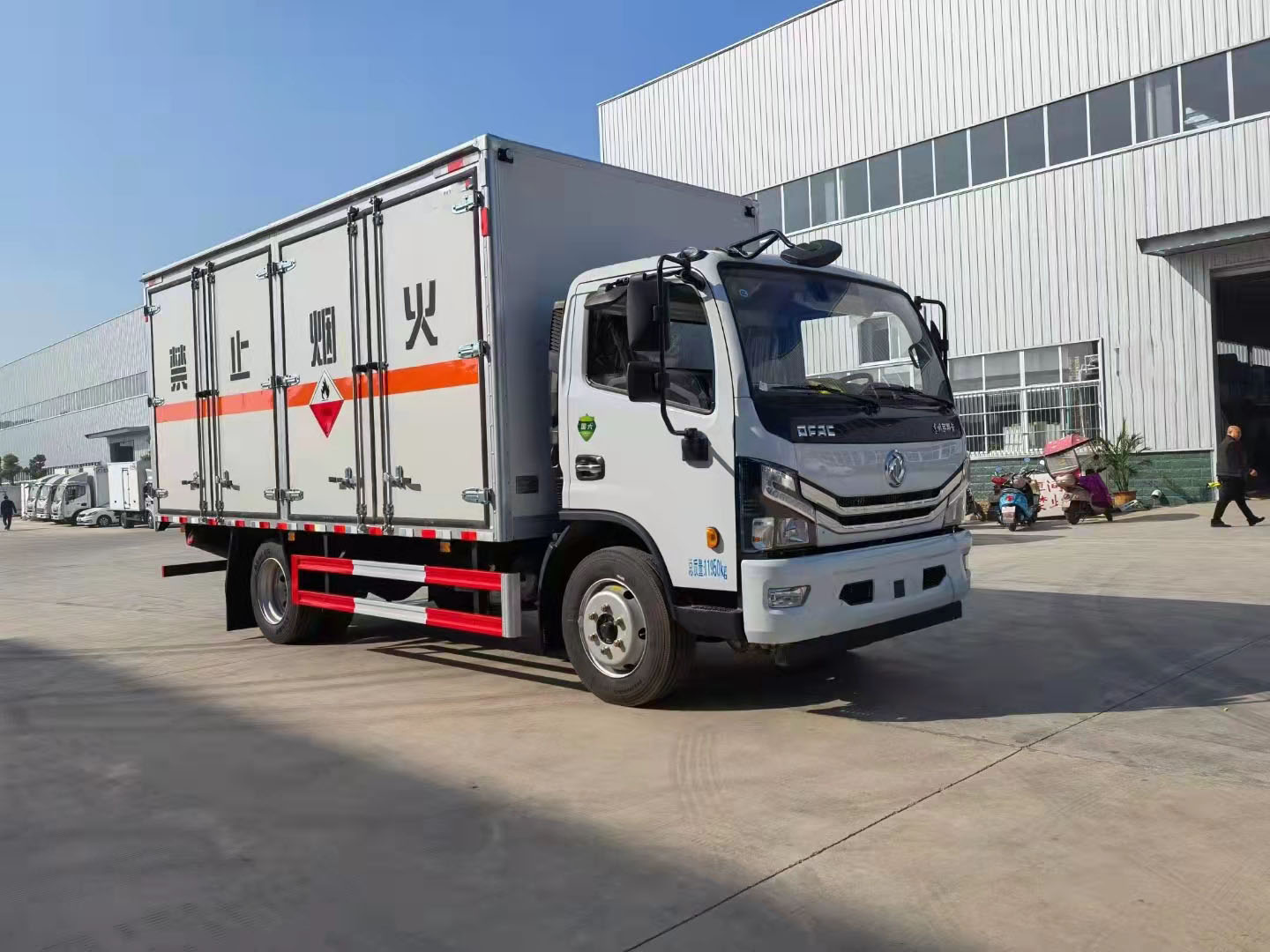 5米1也能全開(kāi)側(cè)門(mén)，東風(fēng)大多利卡滿(mǎn)足您