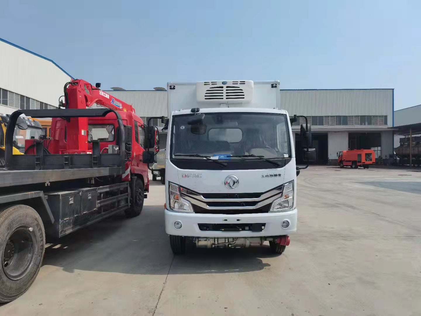 東風多利卡國六玉柴140馬力醫療廢物轉運車