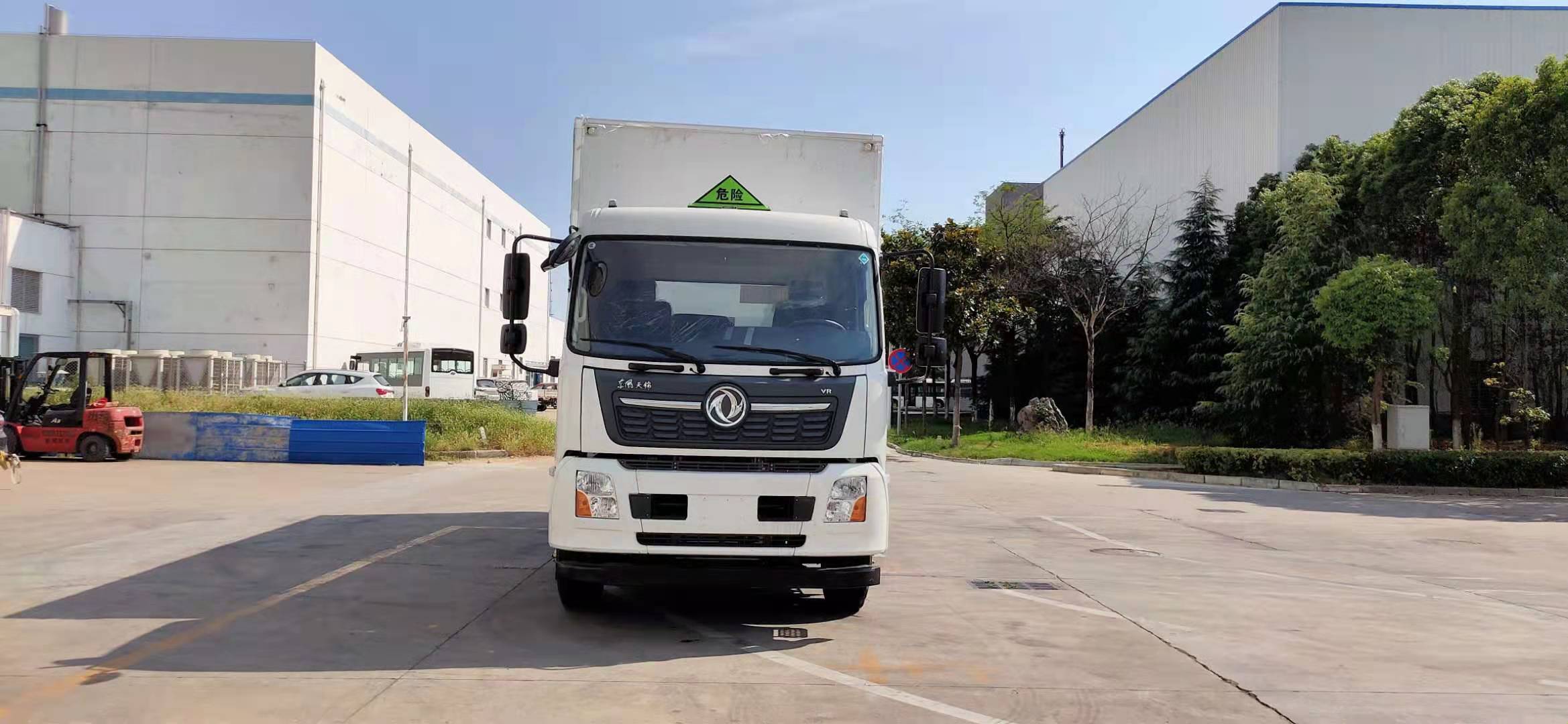 東風天錦KR國六龍擎190馬力危險品車