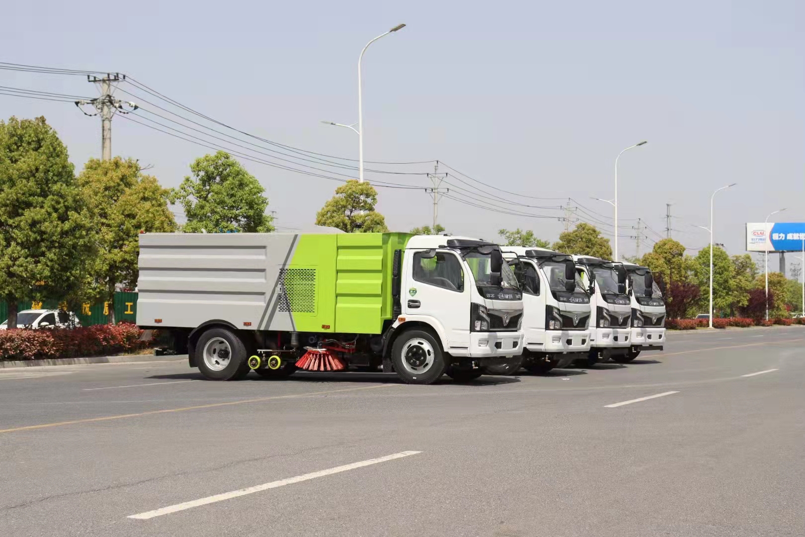 四臺東風大福瑞卡國六洗掃車發(fā)車