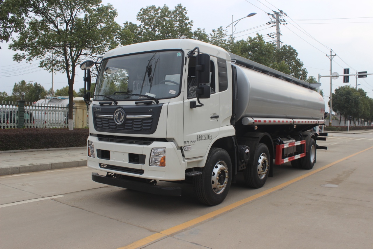 東風天錦三軸普通液體運輸車