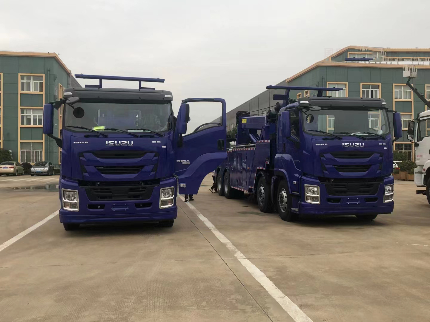 五十鈴前四后八拖吊一體清障車