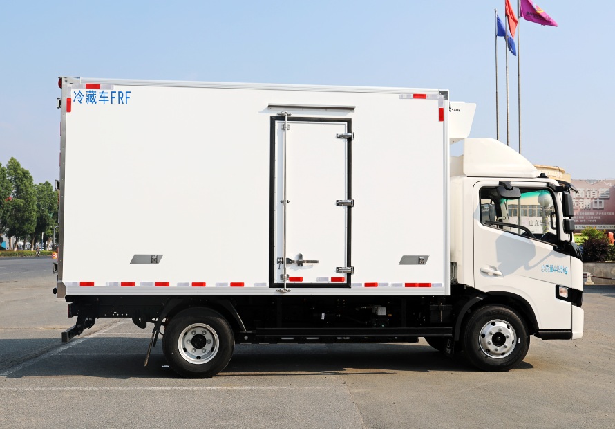 4.2米吉利續(xù)航600公里電動冷藏車