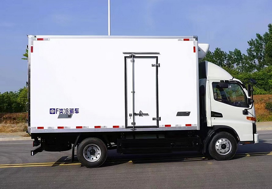 4.2米江淮駿鈴V5天然氣冷藏車
