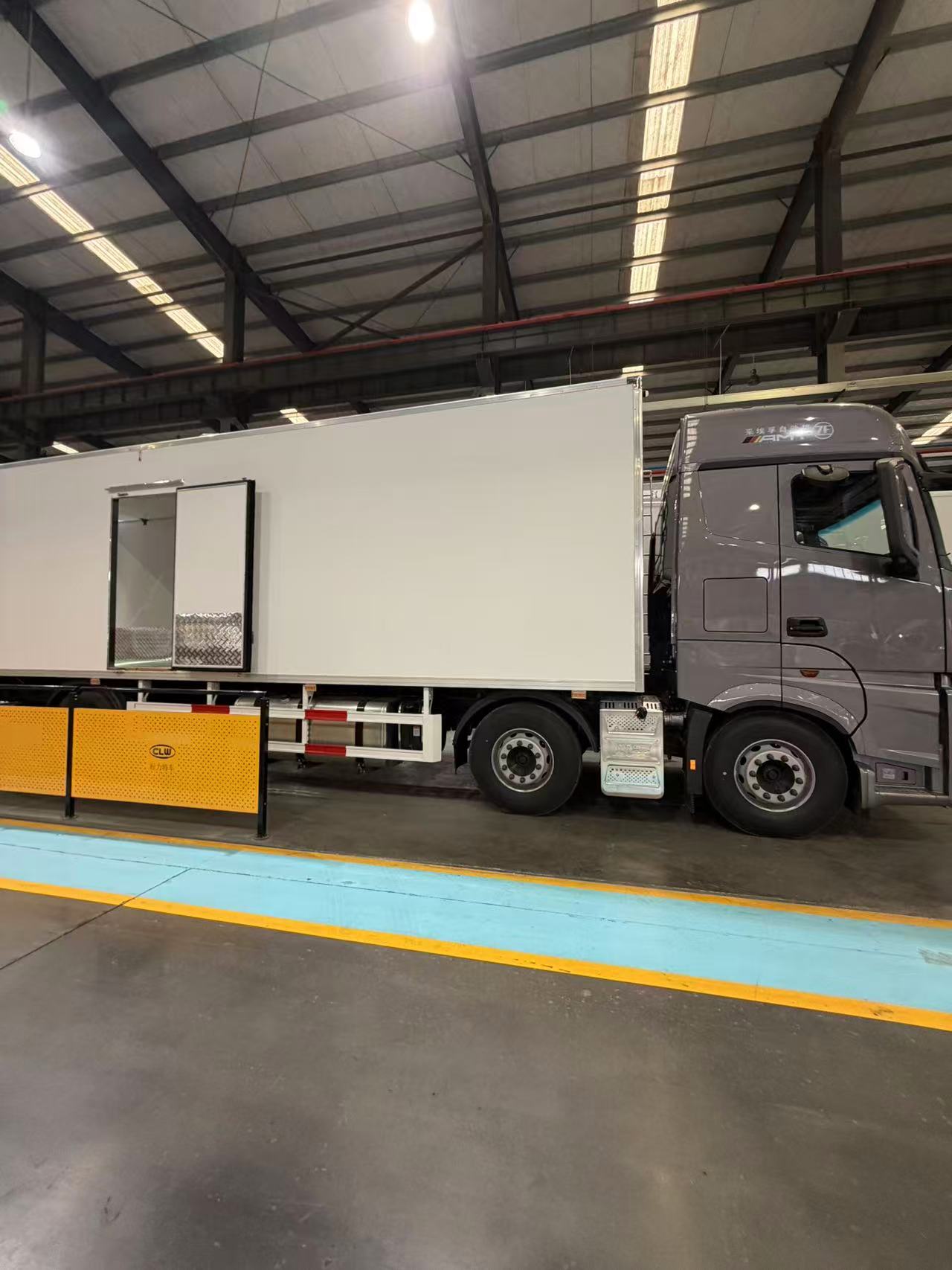 福田9.6米歐曼EST星輝版480馬力冷藏車